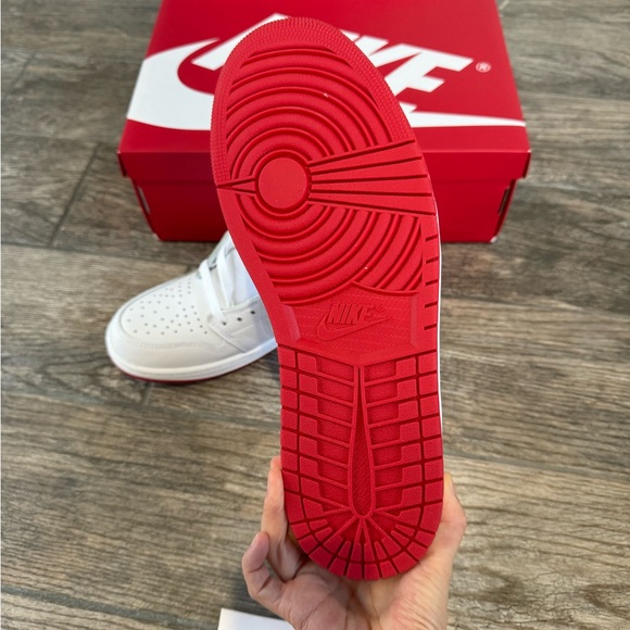 Brand New Air Jordan 1 Retro Low OG “University Red” CZ0790 161 Men’s Sneakers - Picture 8 of 10